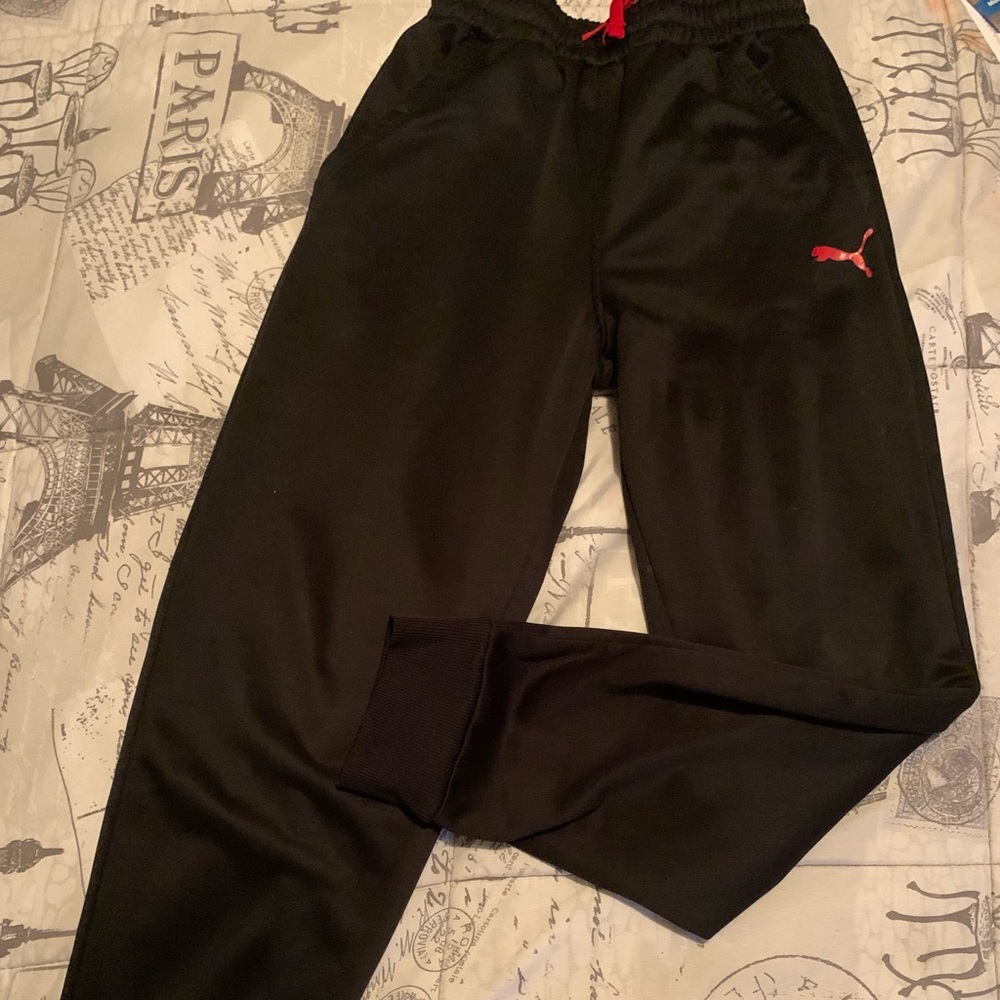 Very cute puma pants